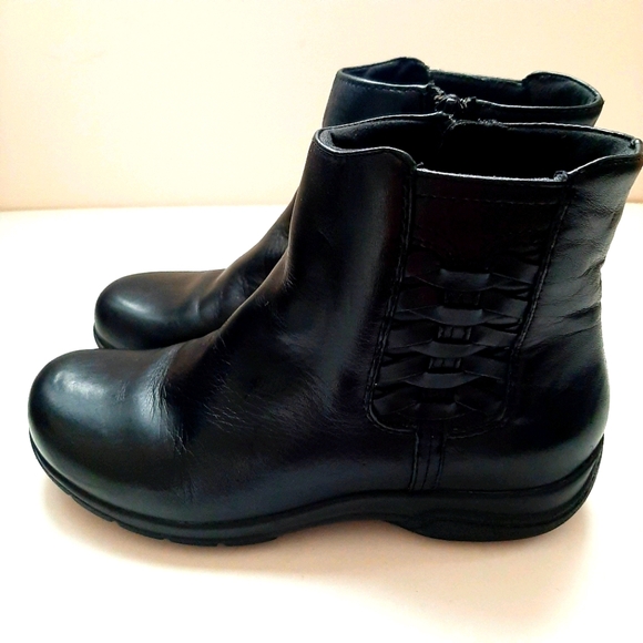 Clarks Shoes - Clarks Leather Boots